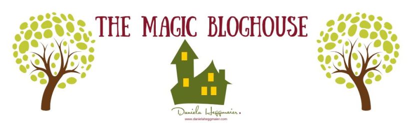 Logo für das Event 'The Magic Bloghouse', mit einem stilisierten Haus in der Mitte und zwei Bäumen auf beiden Seiten.